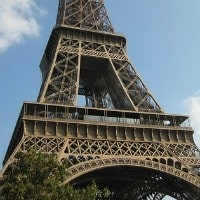 Google fête la Tour Eiffel