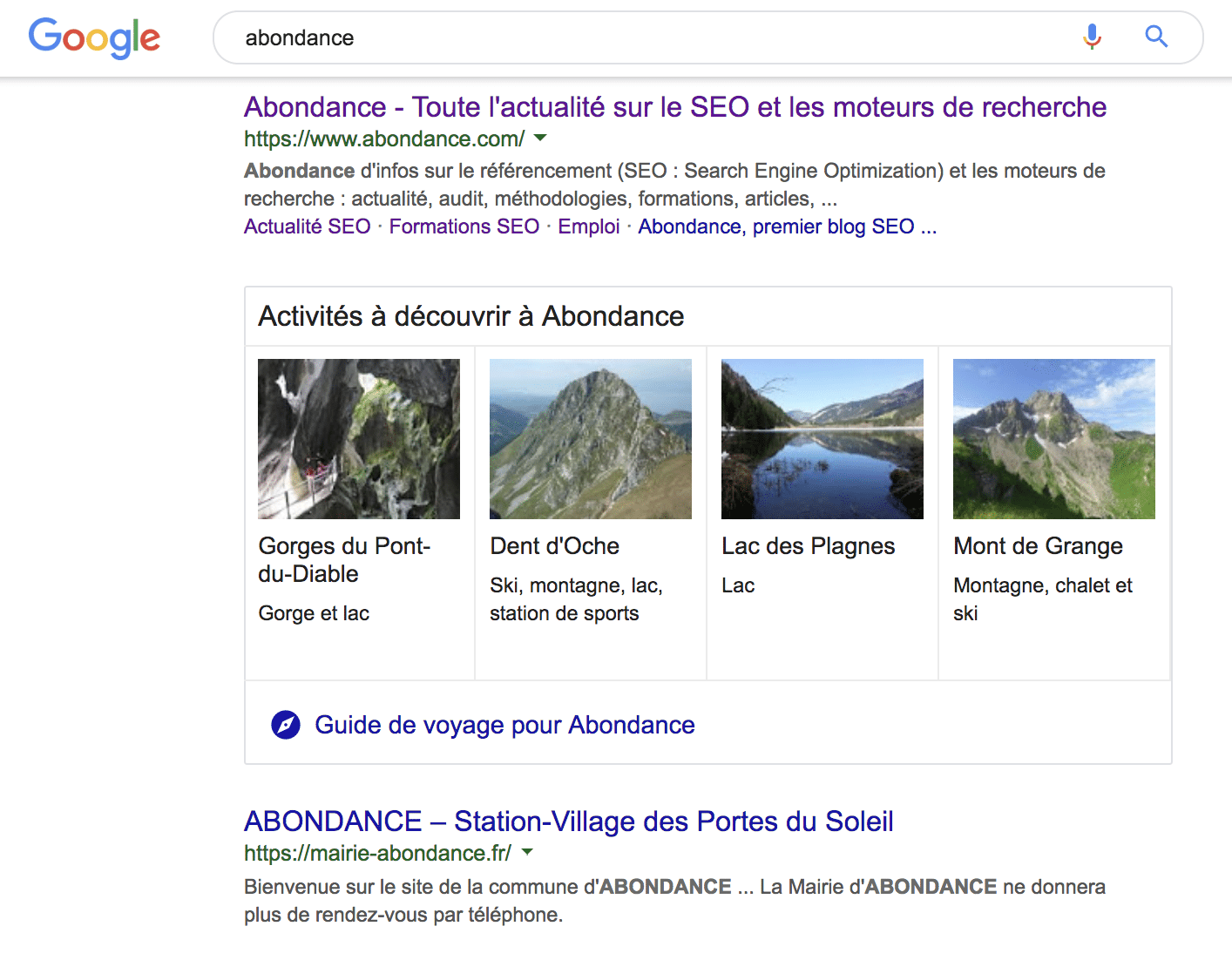 Nouvelle interface du moteur de recherche Google avec son formulaire "sticy" en haut de page