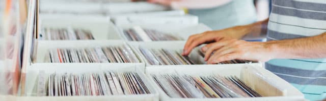 Outils et services de recherche de documents (suite)